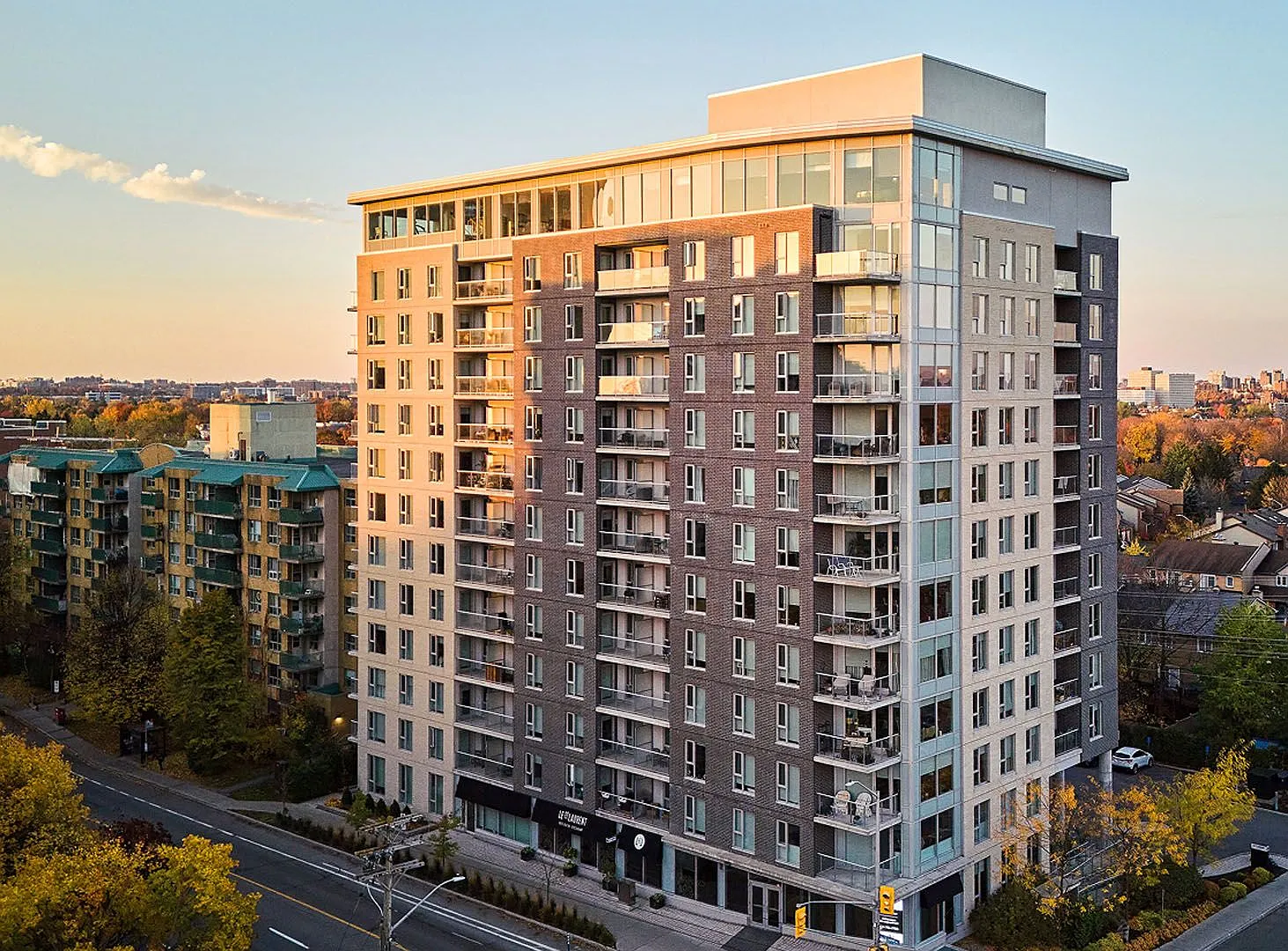 460 St-Laurent by Brigil — Photo 3