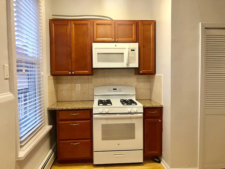 146 South St #3 — Photo 15