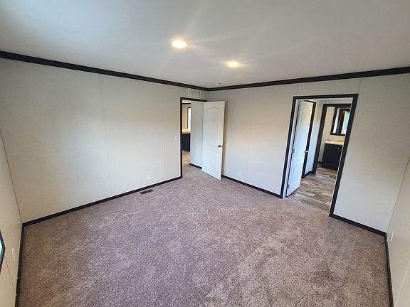 3rd image of 516 Courtland Ln #714