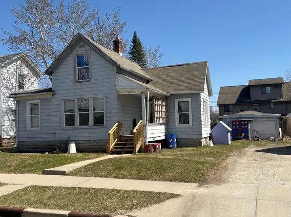 664 Central St, Oshkosh, WI 54901