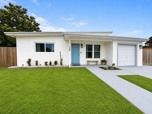 124 E Arbor Ave — Photo 1