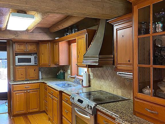 2nd image of 7669 Curry Davis Dr
