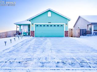 7403 Farmcrest Rd, Colorado Springs, CO 80925