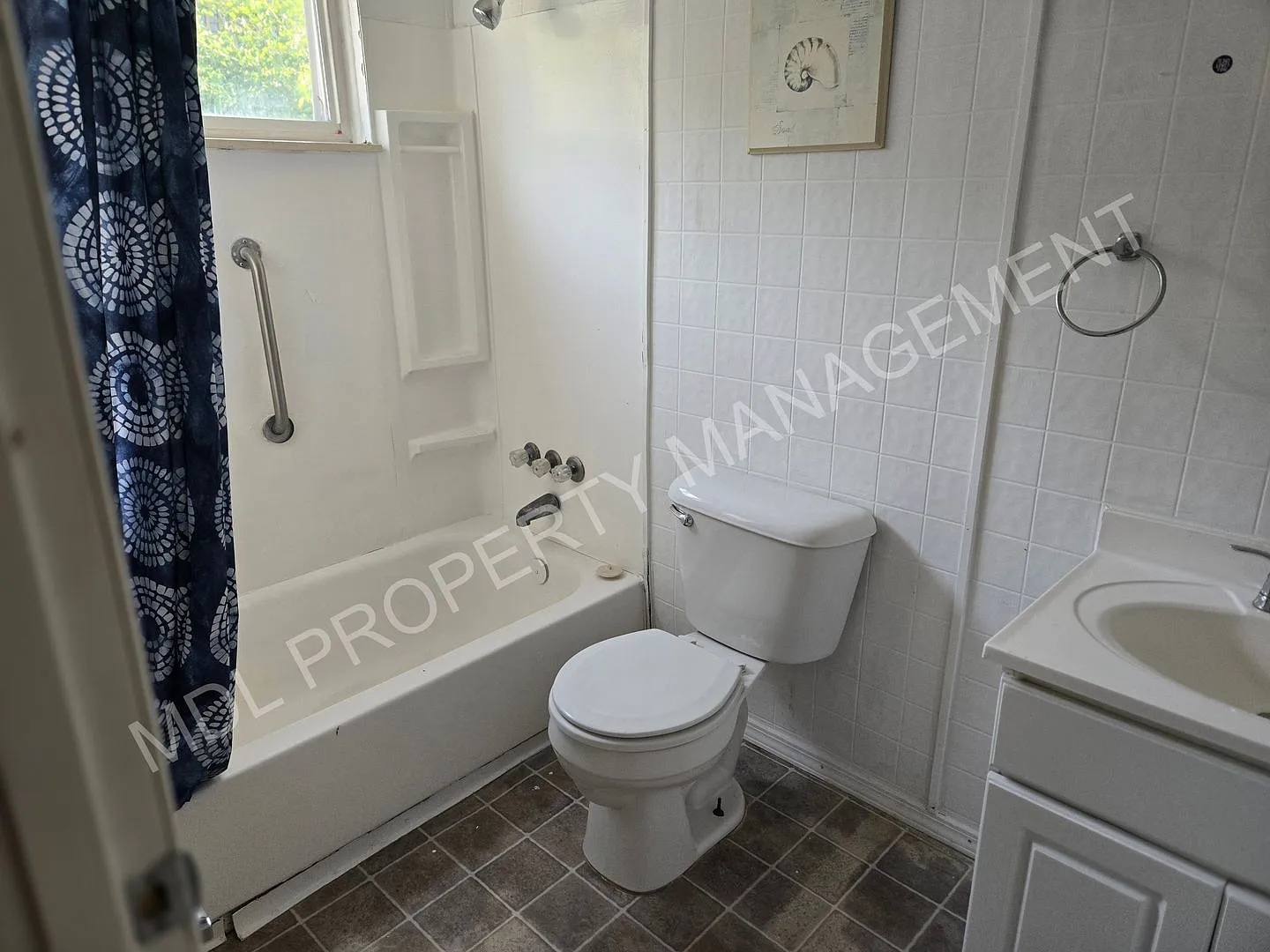 2809 S Jefferson* — Photo 4