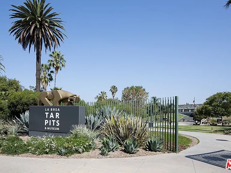 938 S Orange Grove Ave #302 — Photo 33