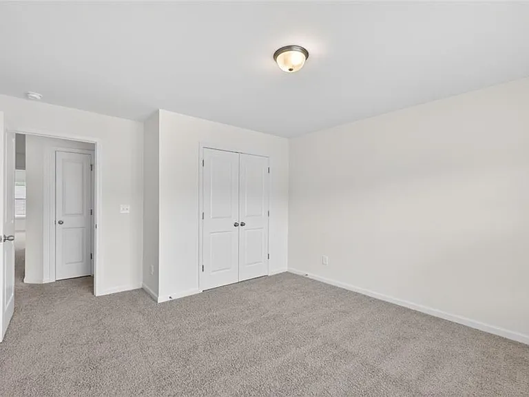 5524 Garens Way — Photo 32