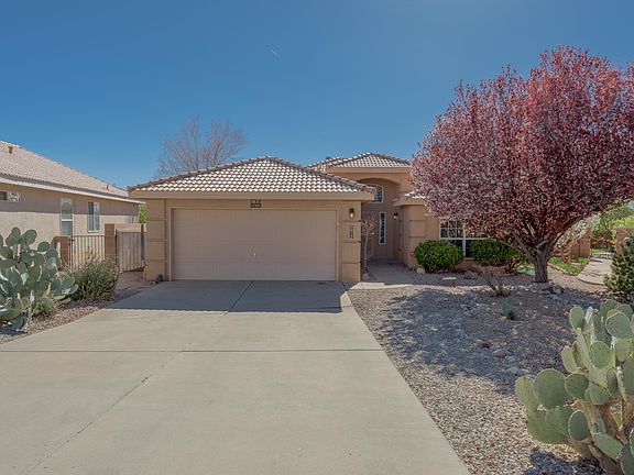 2nd image of 5412 Kokopelli Ct NW