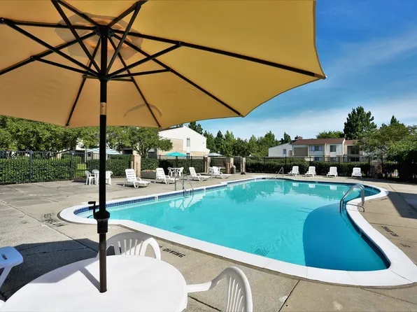 Legacy Place Apartments - Southfield, MI