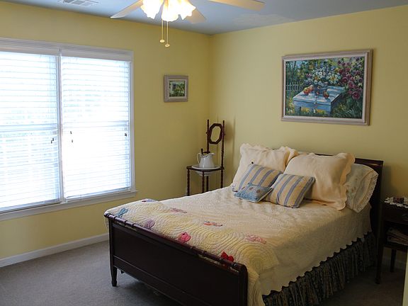Bedroom 4 (upstairs)