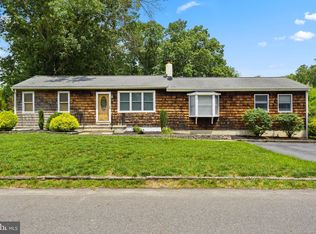 185 Cookstown New Egypt Rd, Wrightstown, NJ 08562