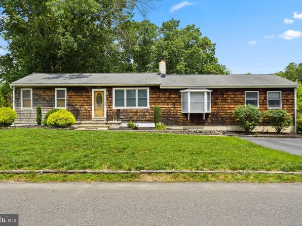 185 Cookstown New Egypt Rd, Wrightstown, NJ 08562
