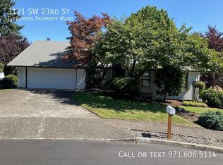 3121 SW 23rd St, Gresham, OR 97080