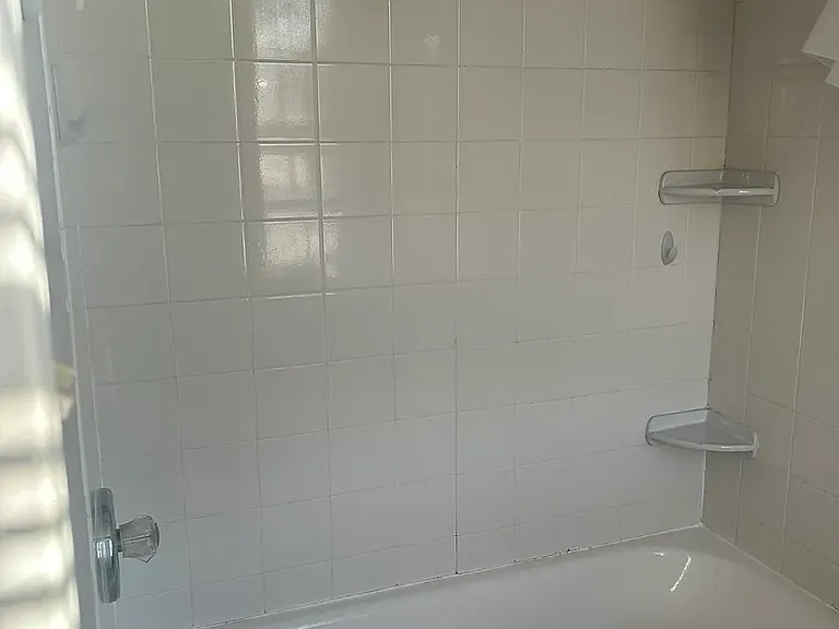 4 E Athens Ave #102 — Photo 5