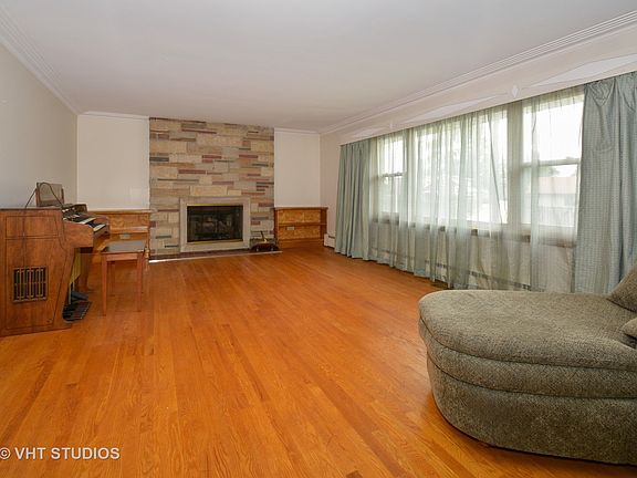 2nd image of 9601 Robertson Ave
