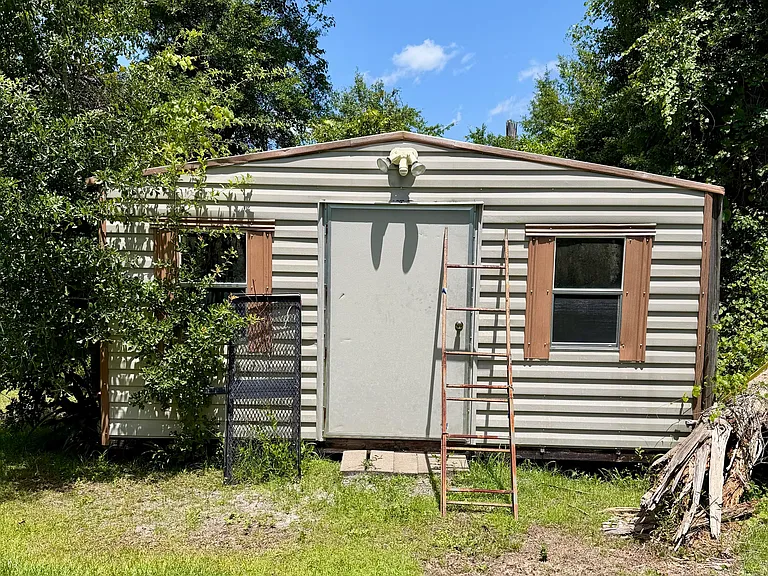 8306 Highway 2301 — Photo 8