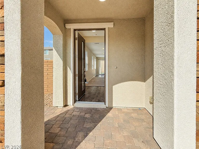 141 Neverland Ave — Photo 5