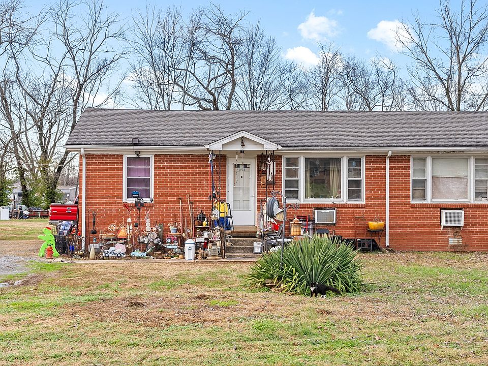 2nd image of 119 Tandy Dr