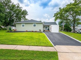 29 Schmitt St, Sayreville, NJ
