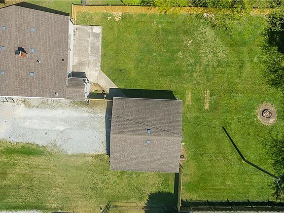 3rd image of 303 Linden Ave