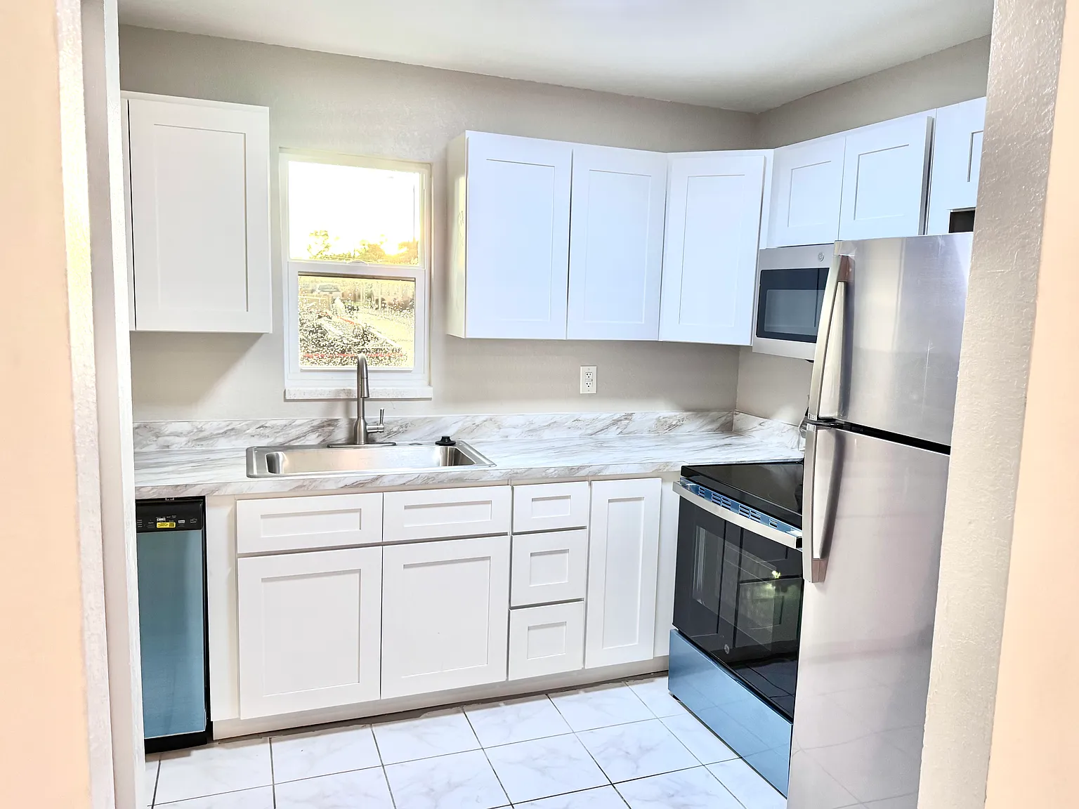 6326 Providence Cir — Photo 4