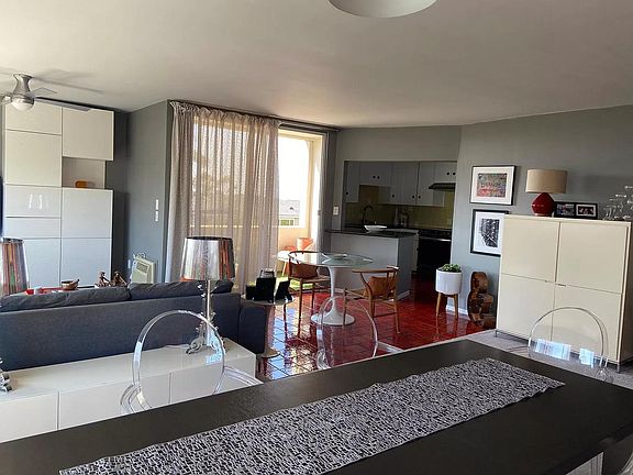 3rd image of 2701 2nd Ave Unit 301