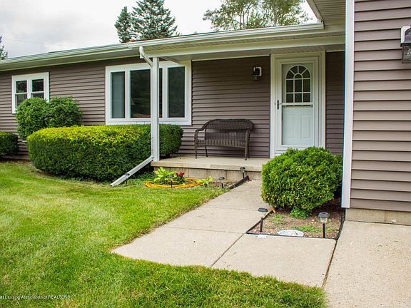 4th image of 13491 Summer Ln