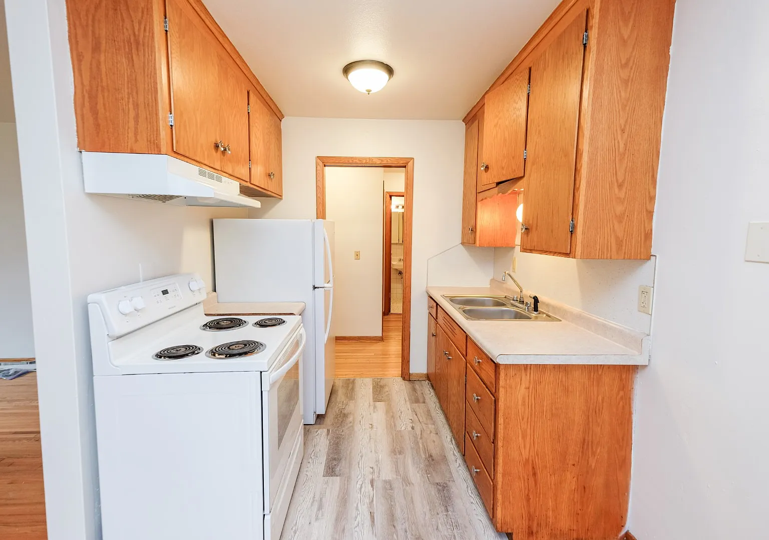 4330 Minnehaha Avenue — Photo 4