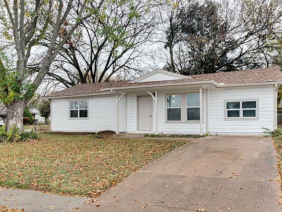 5th image of 201 Midway Dr W