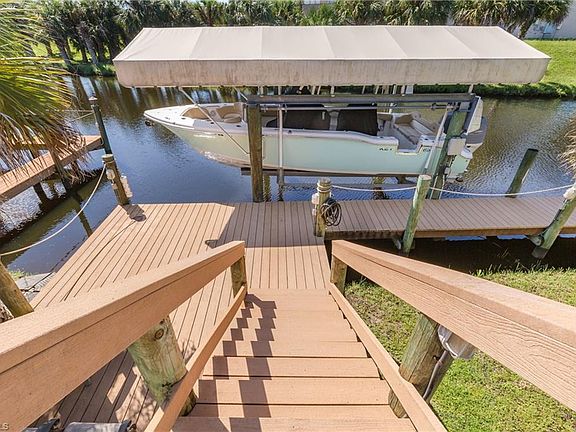 5th image of 9194 Palm Island Cir