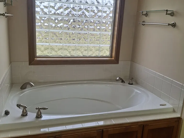256 W Brookville Rd — Photo 19