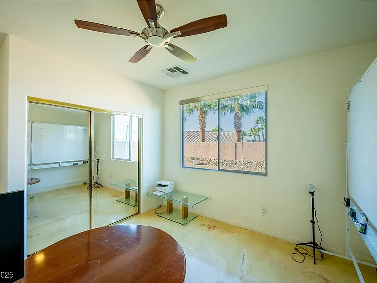 359 Hoskins Ct — Photo 27