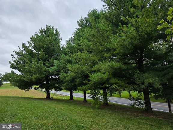 5th image of 14230 Fort Loudon Rd