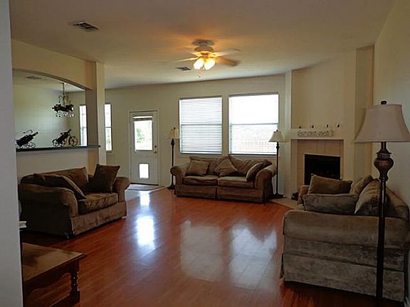 2nd image of 1201 Huntsville Dr