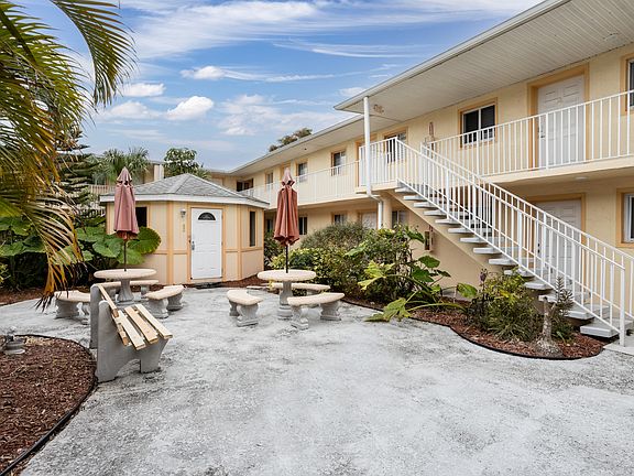 2nd image of 211 Circle Dr #15BUNIT-15B