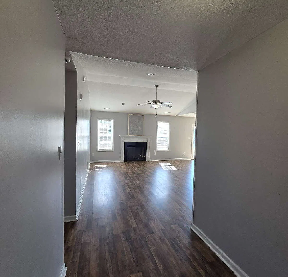 3 bed, 2.0 bath, $1,980 — Photo 4