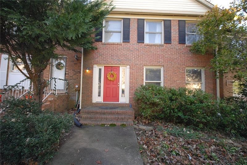 1st image of 1484 Bentley Ln SE
