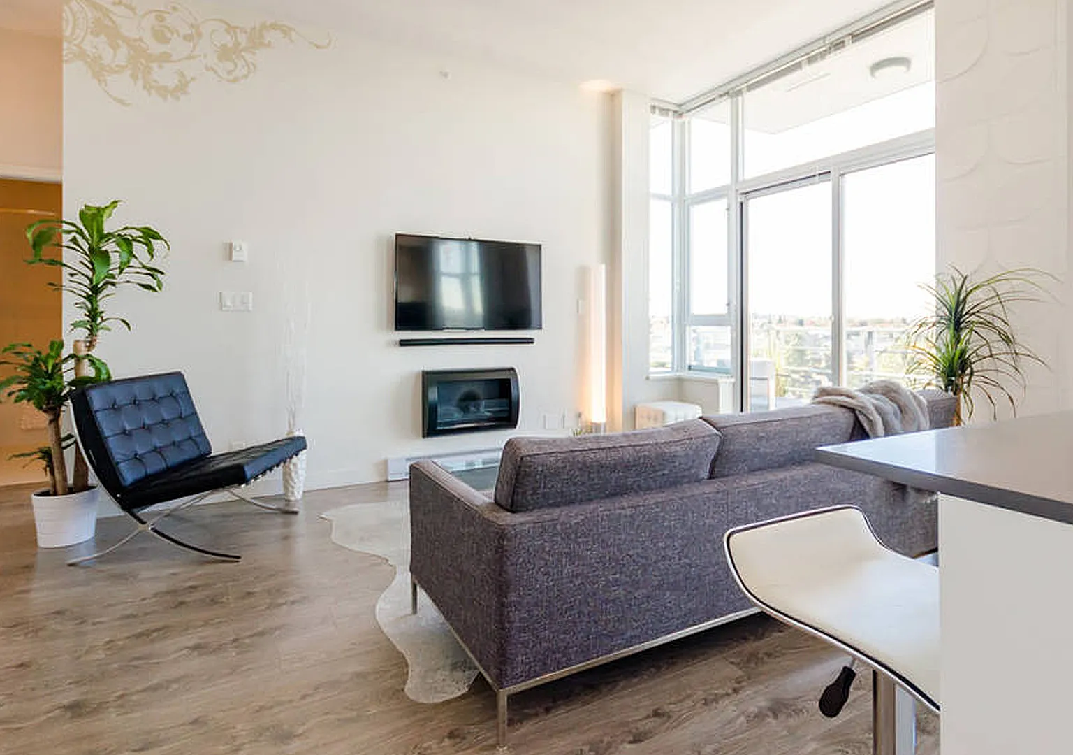 1 bed, 850 sqft, $3,300 — Photo 3