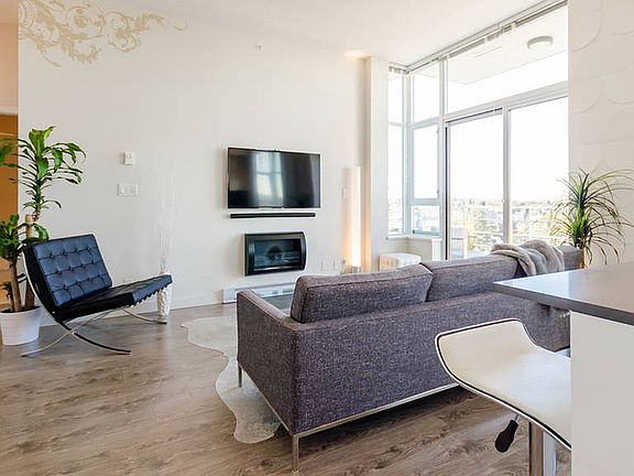 3rd image of 2788 Prince Edward St #1005