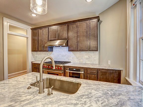 2nd image of 301 S Arthur Ashe Blvd #B