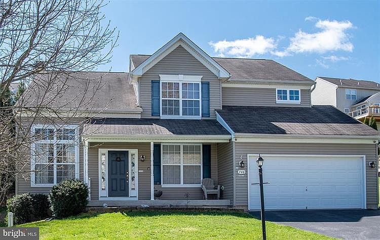 1st image of 740 Meadowbrook Dr