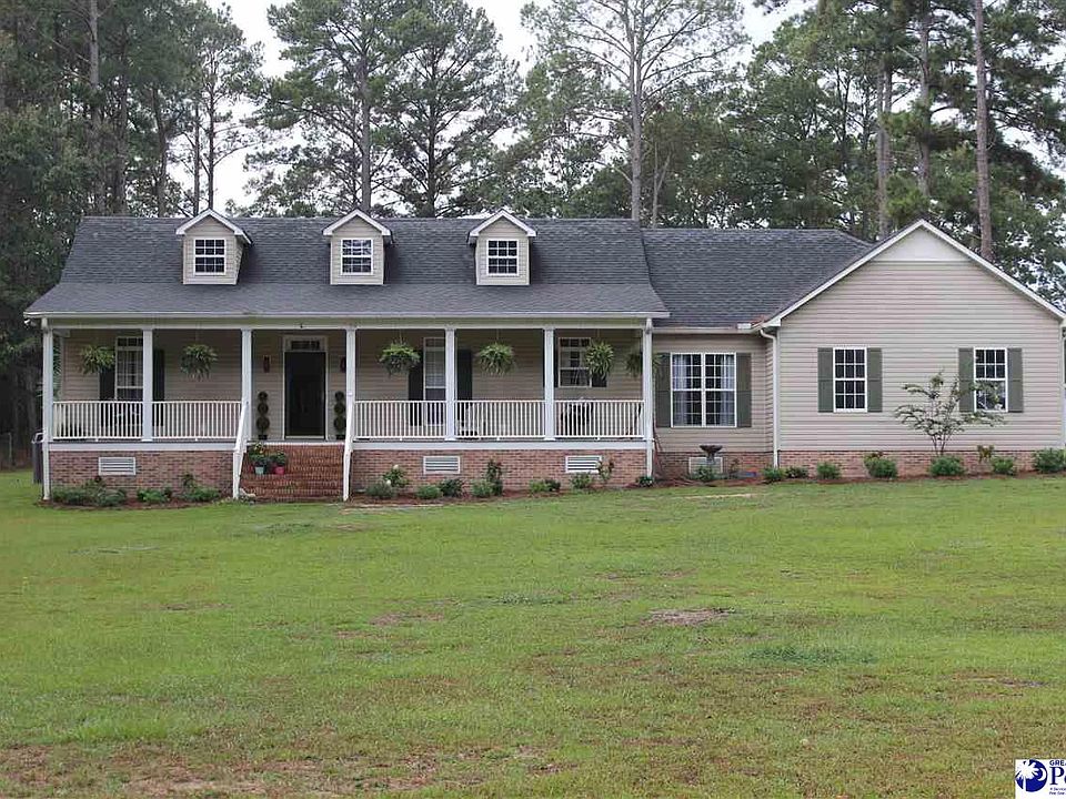 1st image of 924 Hillcrest Rd
