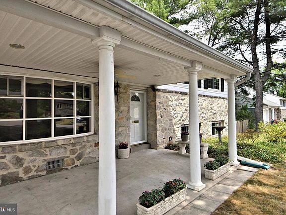 4th image of 569 General Knox Rd
