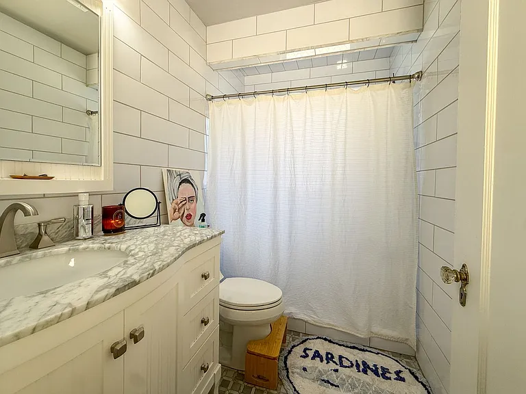 3121 NW 22nd St — Photo 25