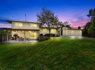 2690 Rattlesnake Rd, Newcastle, CA 95658