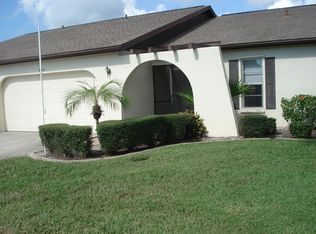 302 Persimmon St, Englewood, FL 34223