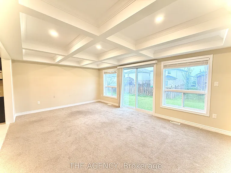 20 Drone Cres — Photo 19