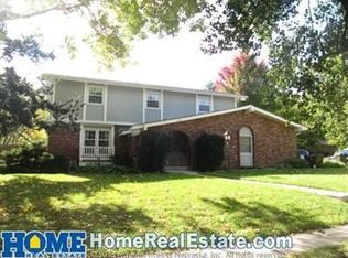 7401 Whitestone Dr, Lincoln, NE 68506