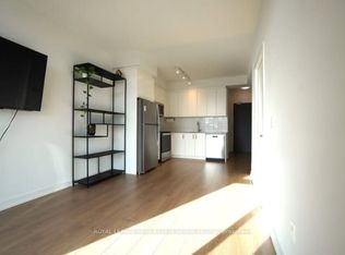 1010 Dundas St E #211, Whitby, ON L1N 2K2