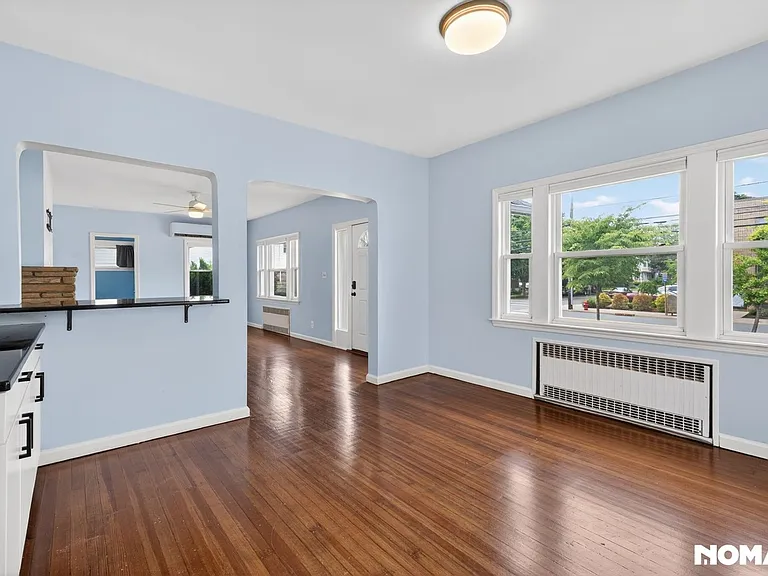 189 Lafayette Ave — Photo 13