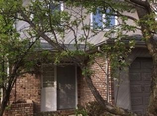 16 Guilford Ct, Morris Plains, NJ 07950